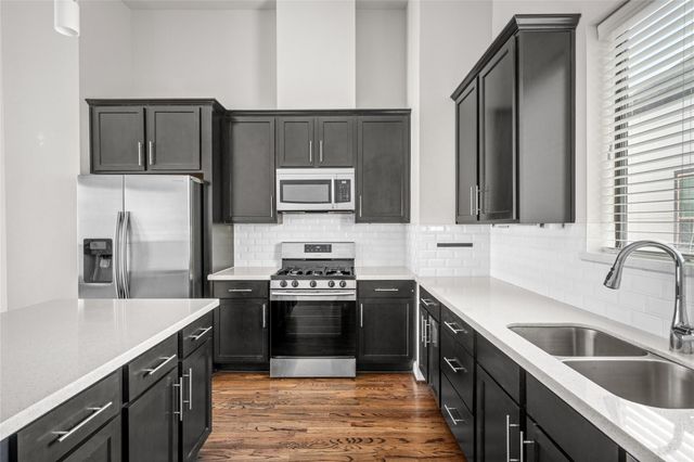 3409 Kensington Yellow Place, Houston, TX 77008