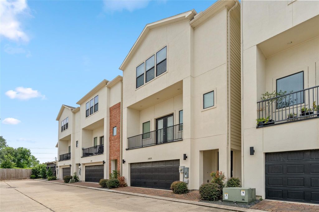 3409 Kensington Yellow Place, Houston, TX 77008