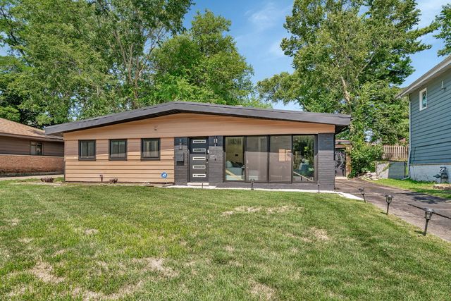 178 Monee Road, Park Forest, IL 60466