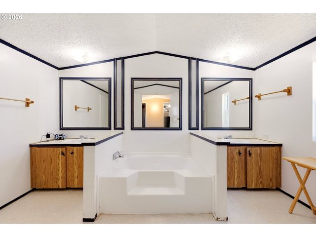 16251 Se 79th Ave, Milwaukie, OR 97267