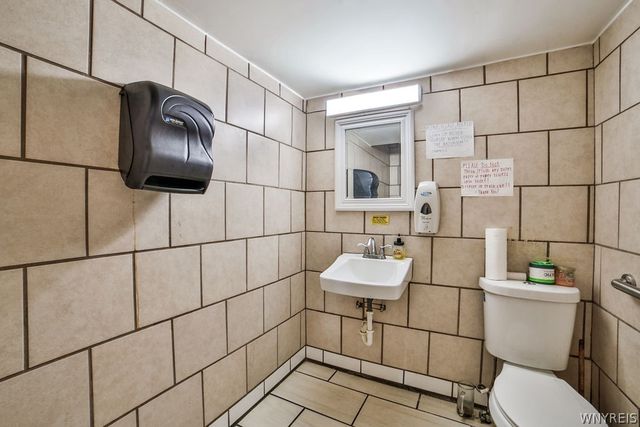 615 Hopkins Street, Buffalo, NY 14220