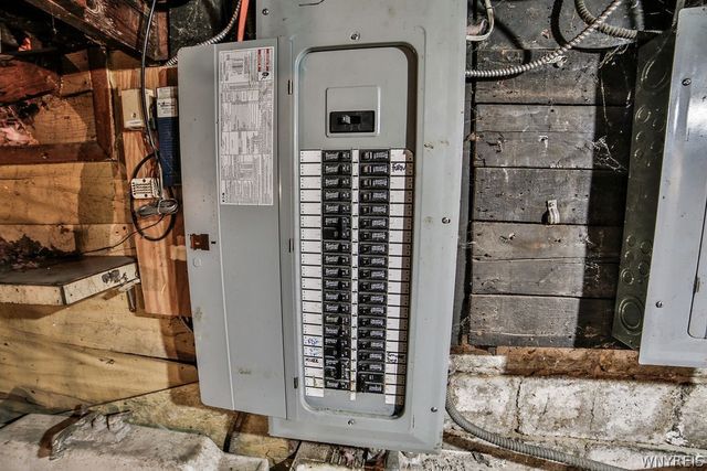 615 Hopkins Street, Buffalo, NY 14220