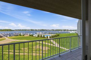 100 Cove Way 409, Quincy, MA 02169