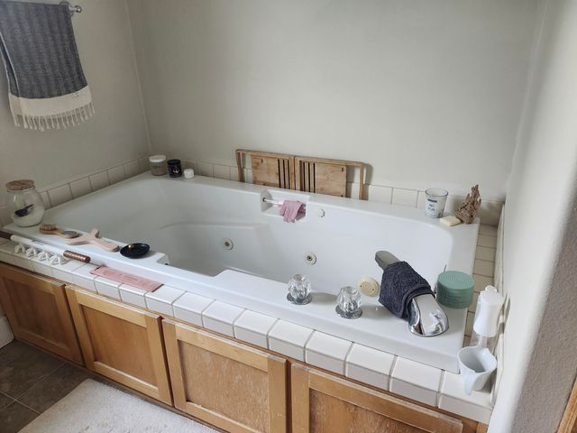 996 Spring Way, Ashland, OR 97520