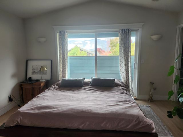 996 Spring Way, Ashland, OR 97520