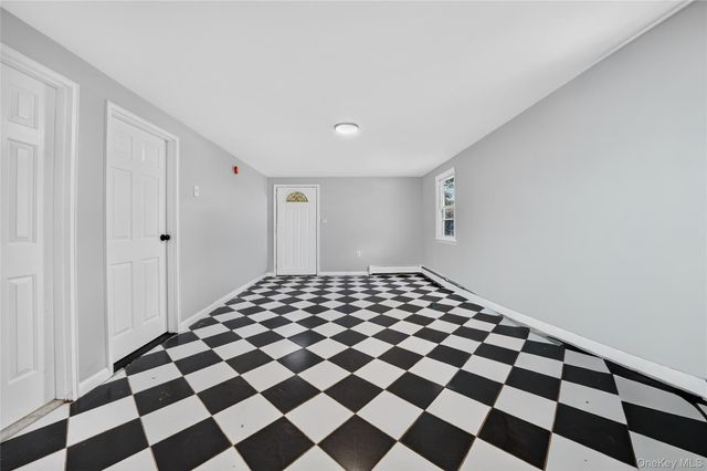 3 Lee Place, Mastic, NY 11950