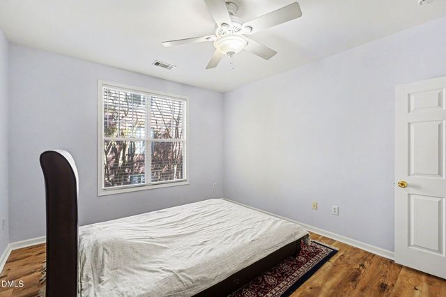 8221 Allyns Landing Way 204, Raleigh, NC 27615