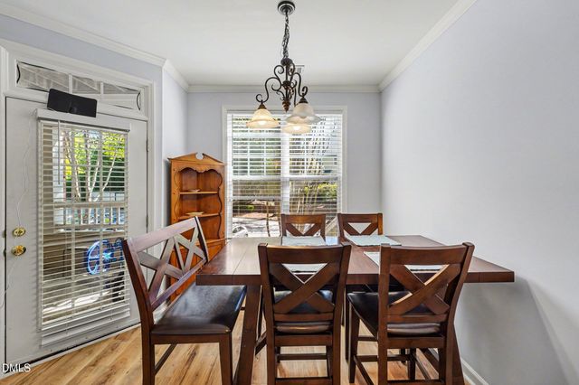 8221 Allyns Landing Way 204, Raleigh, NC 27615