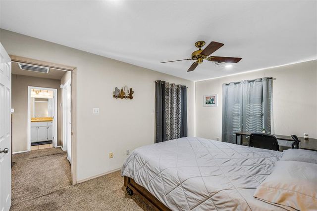 7602 NW Lancet Ln, Lawton, OK 73505