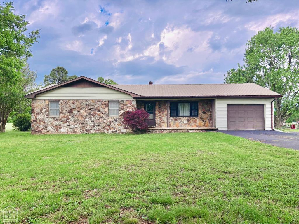 5005 Highway 90, Pocahontas, AR 72455