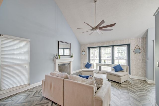 115 Challis Court, Goose Creek, SC 29445