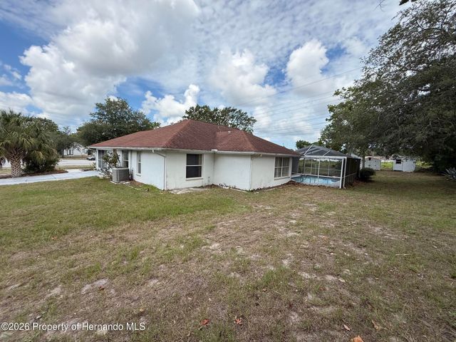 2037 Finland Drive, Spring Hill, FL 34609