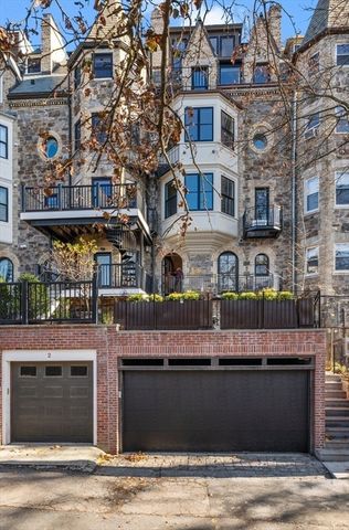 320 Tappan 4, Brookline, MA 02445