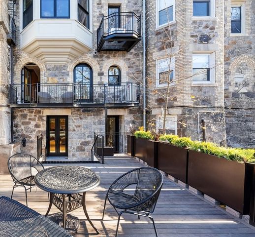 320 Tappan 4, Brookline, MA 02445