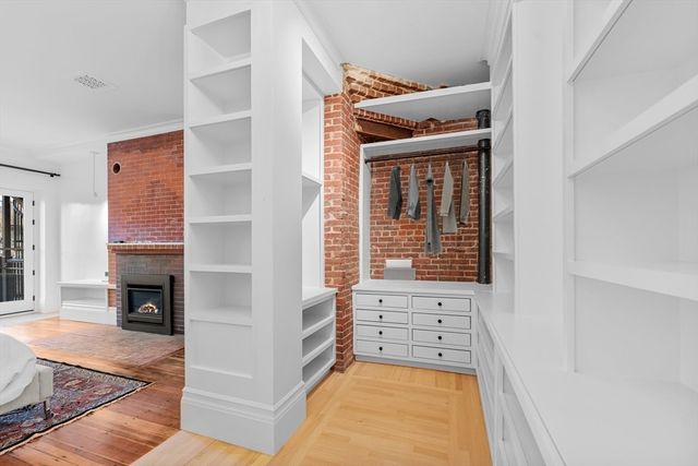 320 Tappan 4, Brookline, MA 02445