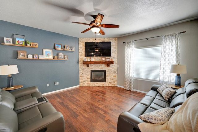 1405 Cerrillos Ave, Midland, TX 79705