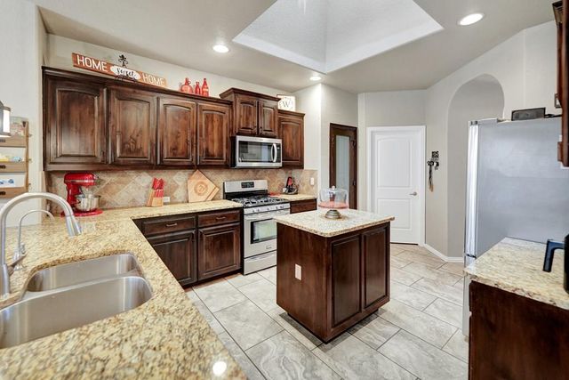 1405 Cerrillos Ave, Midland, TX 79705