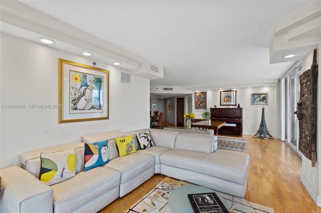 3598 Yacht Club Drive 1003, Aventura, FL 33180