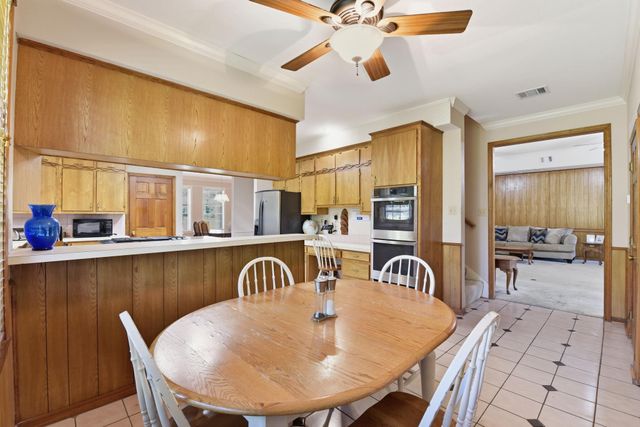 33403 Doe Drive, Magnolia, TX 77355