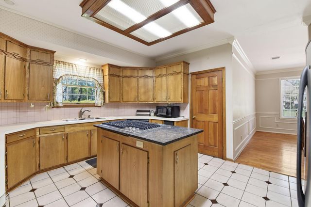 33403 Doe Drive, Magnolia, TX 77355