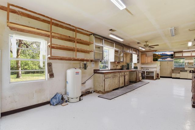 33403 Doe Drive, Magnolia, TX 77355