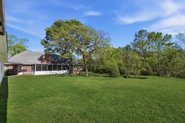 33403 Doe Drive, Magnolia, TX 77355