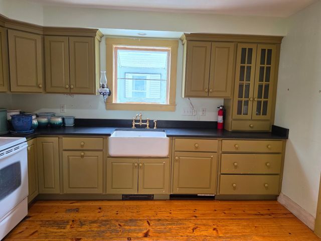 27 Linden Street, Exeter, NH 03833