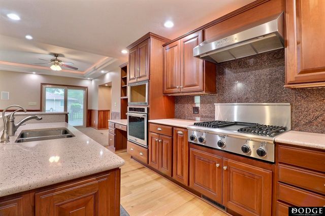 2115 E 16th Street, Fremont, NE 68025
