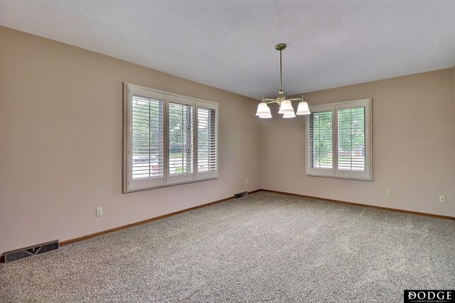 2115 E 16th Street, Fremont, NE 68025