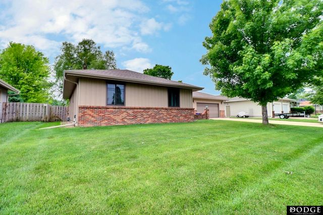 2115 E 16th Street, Fremont, NE 68025