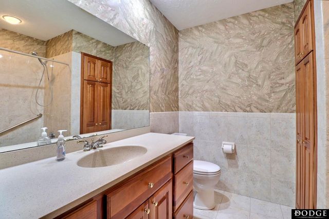 2115 E 16th Street, Fremont, NE 68025