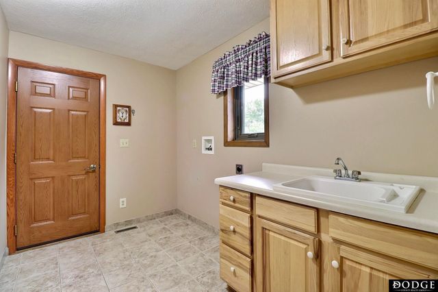 2115 E 16th Street, Fremont, NE 68025
