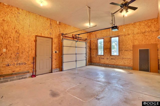 2115 E 16th Street, Fremont, NE 68025