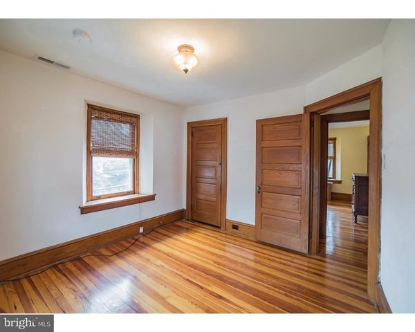 121 MEREDITH ST, Kennett Square, PA 19348