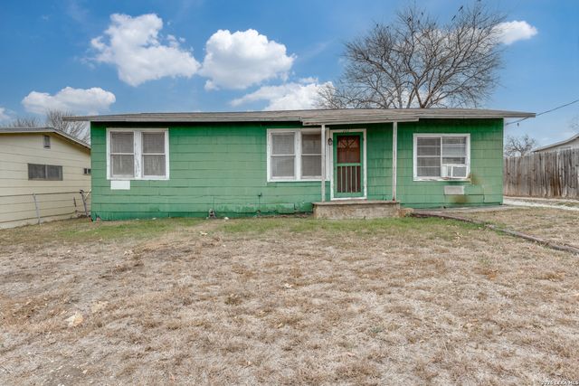 111 Kirby Heights, Kirby, TX 78219