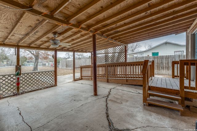 111 Kirby Heights, Kirby, TX 78219