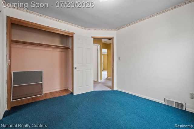 19801 Alger Street, Saint Clair Shores, MI 48080