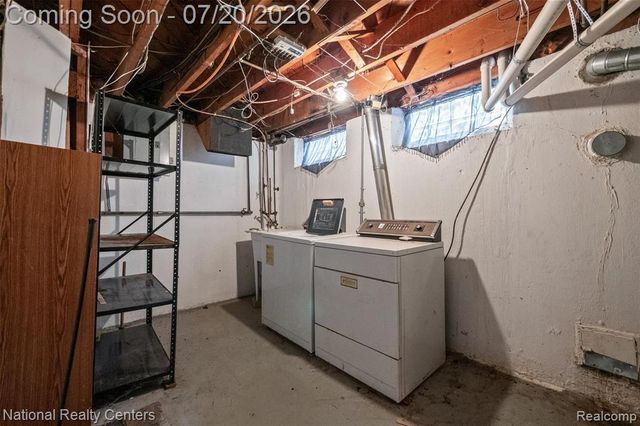 19801 Alger Street, Saint Clair Shores, MI 48080
