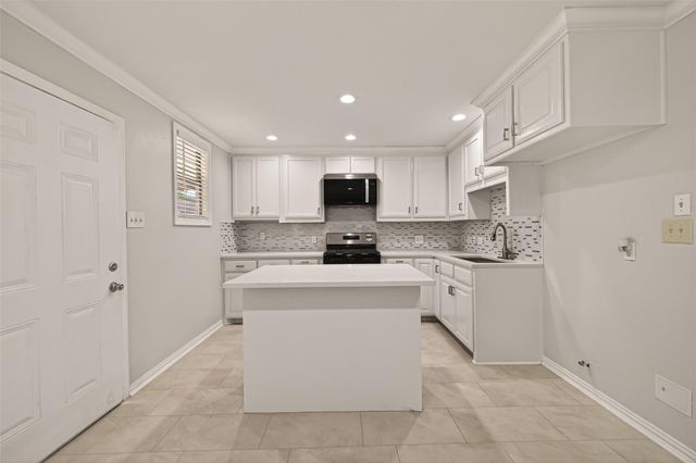 7502 Pouter Drive, Houston, TX 77083