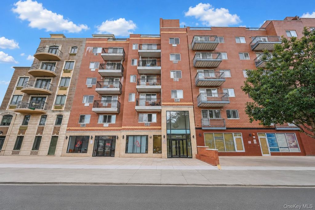64-63 Austin Street #6c, Rego Park, NY 11374 — photo 2