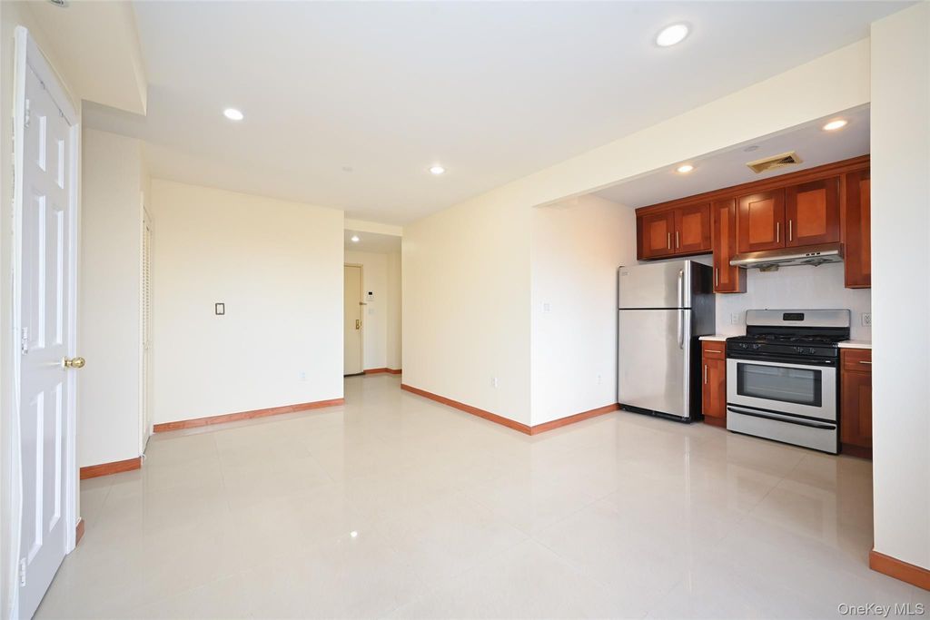64-63 Austin Street #6c, Rego Park, NY 11374 — photo 5
