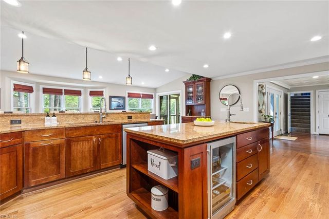 1620 Bay Breeze DR, Virginia Beach, VA 23454