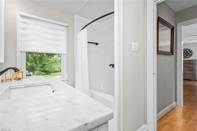 1620 Bay Breeze DR, Virginia Beach, VA 23454