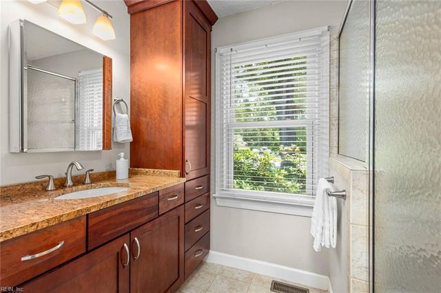 1620 Bay Breeze DR, Virginia Beach, VA 23454