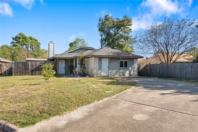 3113 Larkspur Circle, College Station, TX 77845