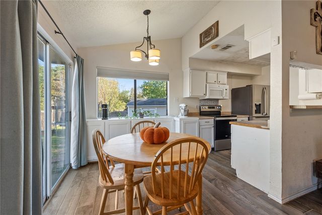 3113 Larkspur Circle, College Station, TX 77845