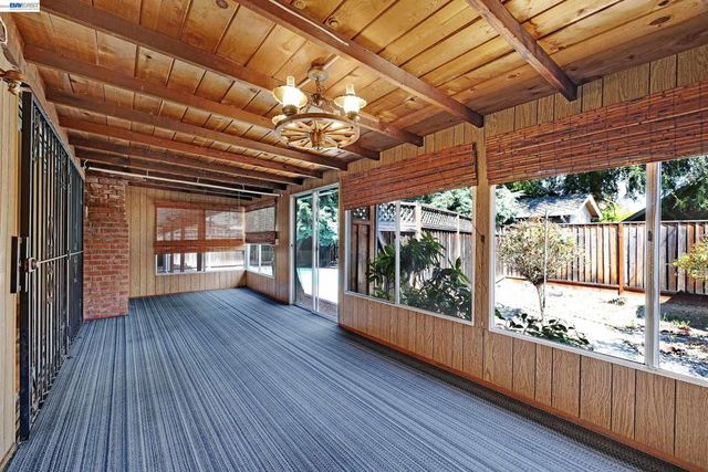 1289 Kimberly Dr, San Jose, CA 95118