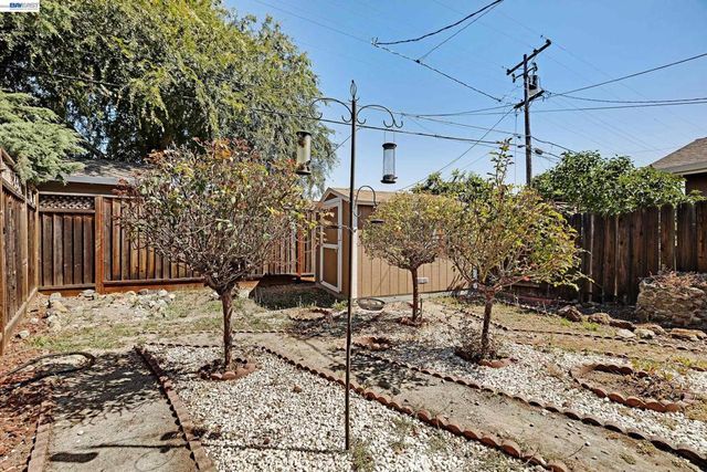 1289 Kimberly Dr, San Jose, CA 95118