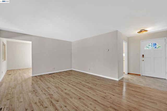 1289 Kimberly Dr, San Jose, CA 95118