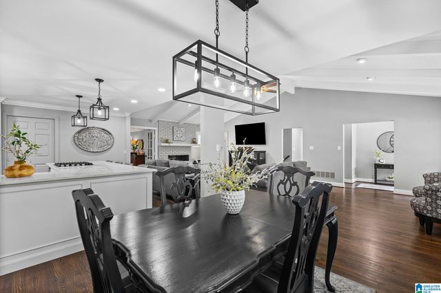 1417 ROUND HILL ROAD, Vestavia Hills, AL 35216